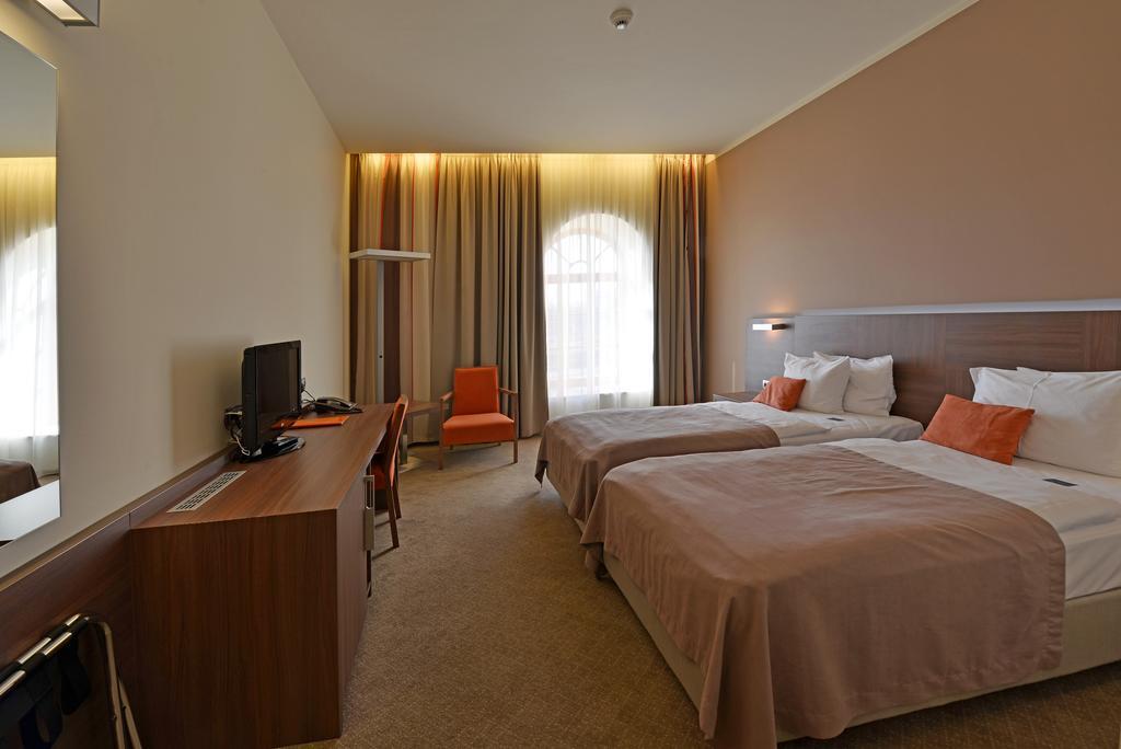 Hotel Budweis Екстер'єр фото