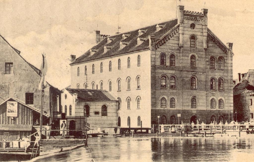 Hotel Budweis Екстер'єр фото